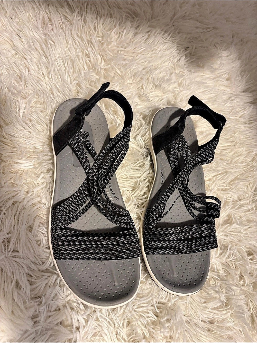 Skechers Outdoor Lifestyle Black & Gray Sandals US 8